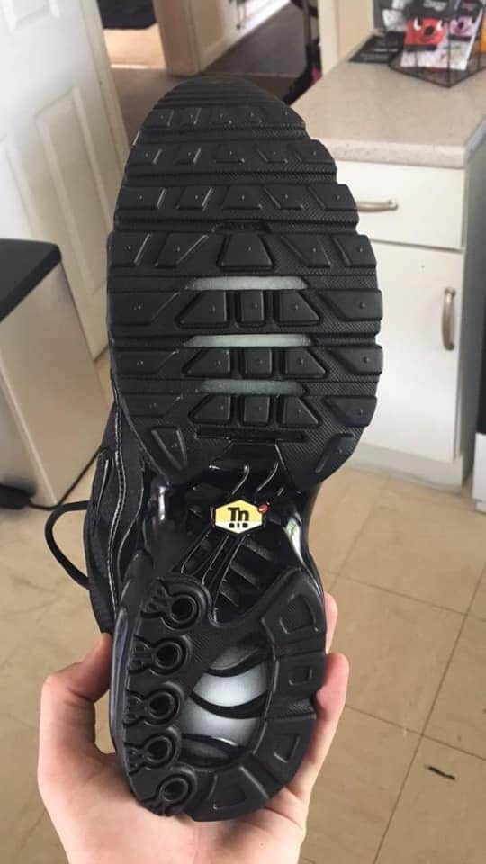 mens nike tn trainers